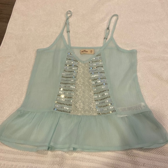Hollister Tops - HOLLISTER sheer top with lace and sequins. Size XS  new condition.​​​​​​​